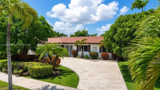 4-bedroom home at 10435 SW 92nd Street, Miami