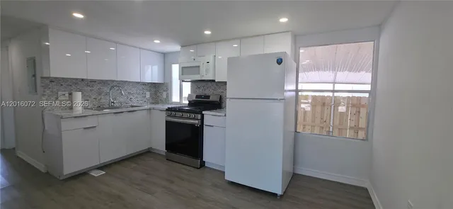 3-bedroom home at 1730 SW 85th Avenue, Davie