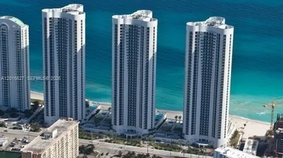 3-bedroom home at 16001 Collins Avenue #1002, Sunny Isles Beach