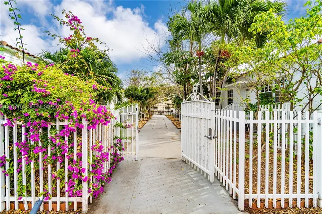 1-bedroom home at 8401 Crespi Blvd 3 #3, Miami Beach