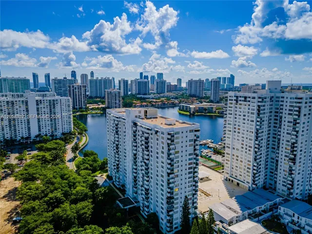 2-bedroom home at 2780 NE 183rd Street #1007, Aventura