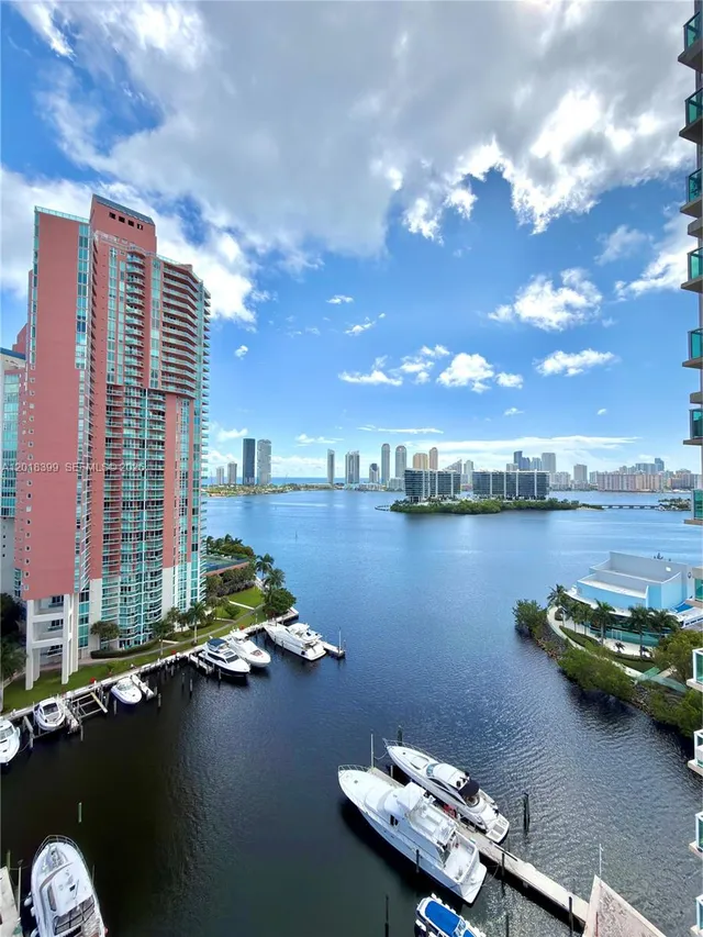 3-bedroom home at 3330 NE 190th Street #1610, Aventura