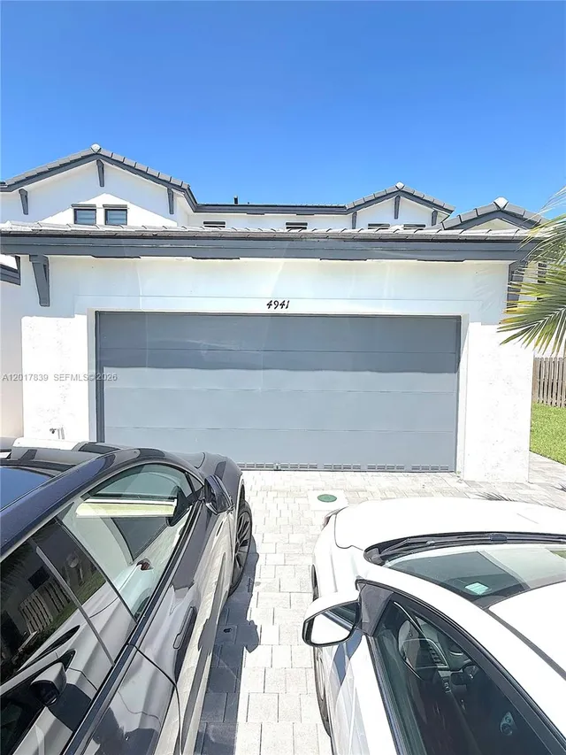 3-bedroom home at 4941 Oakmont Drive #5838, Dania Beach