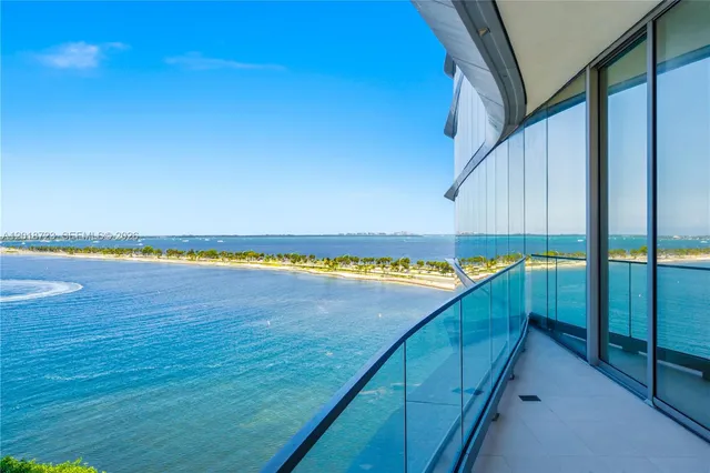 2-bedroom home at 175 SE 25 Road #804, Miami
