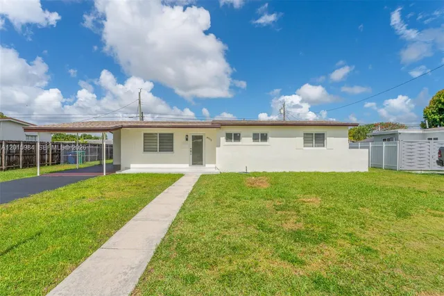 3-bedroom home at 4211 SW 97th Place, Miami