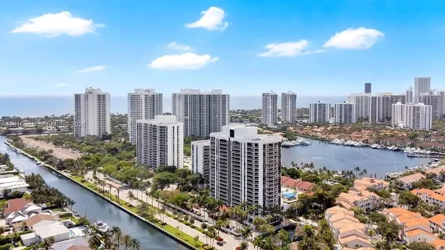 2-bedroom home at 3600 Yacht Club Drive #1801, Aventura