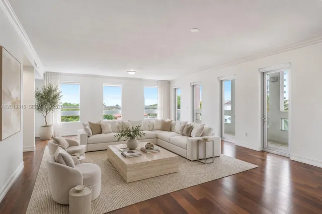 2-bedroom home at 455 E Palmetto Park Road #4E, Boca Raton