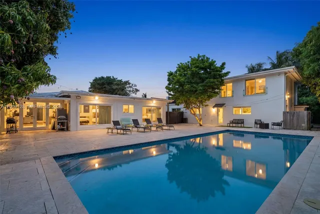 4-bedroom home at 3758 Prairie Avenue, Miami Beach
