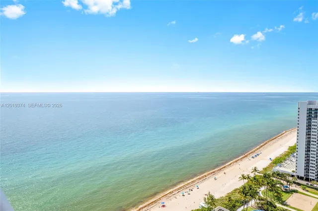 1-bedroom home at 1830 S Ocean Drive #2705, Hallandale Beach