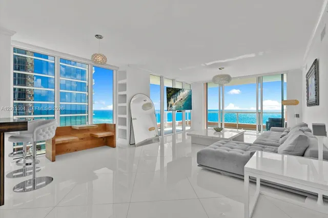 4-bedroom home at 17875 Collins Avenue #1101, Sunny Isles Beach