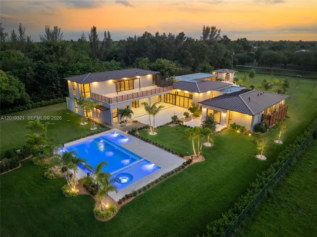 7-bedroom home at 5500 SW 148th Avenue, Southwest Ranches