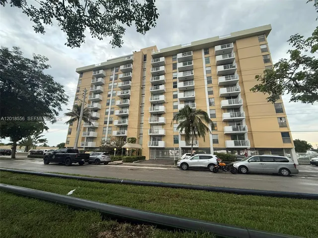 2-bedroom home at 2020 NE 135th Street #503, North Miami