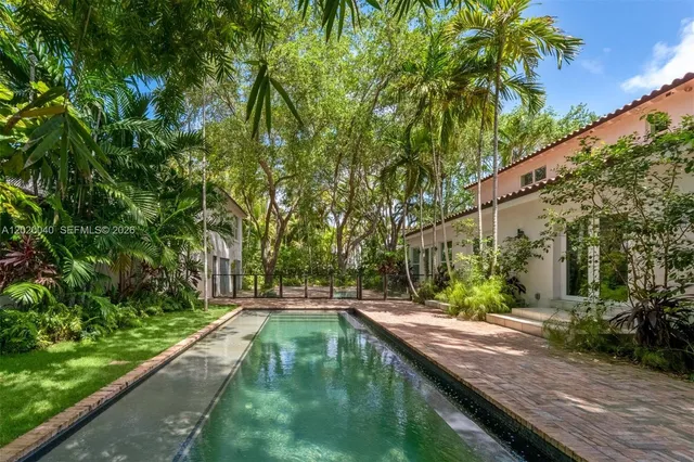 7-bedroom home at 5812 Alton Road, Miami Beach