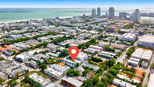 2-bedroom home at 734 Michigan Avenue #6, Miami Beach