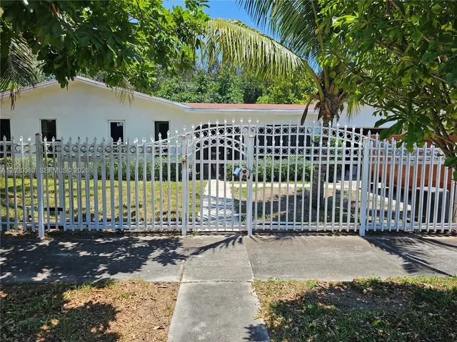 3-bedroom home at 15851 NW 37th Court, Miami Gardens