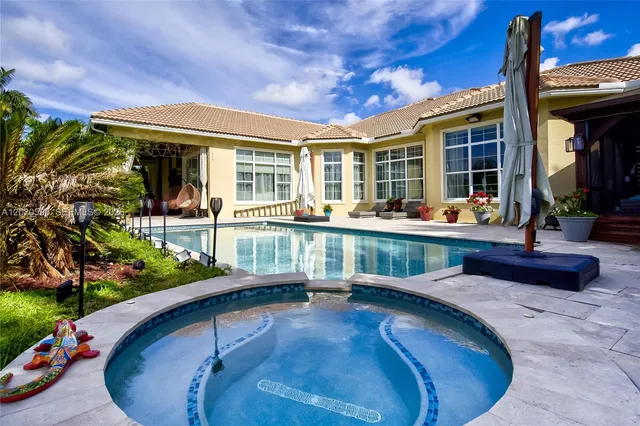 5-bedroom home at 5703 N Sterling Ranch Drive, Davie
