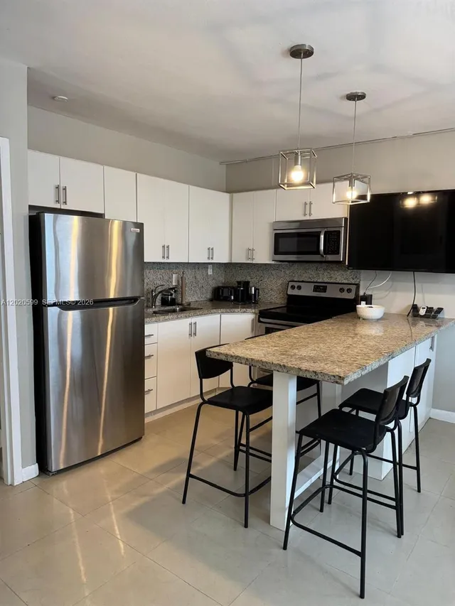 2-bedroom home at 6767 Indian Creek Dr 11 #11, Miami Beach