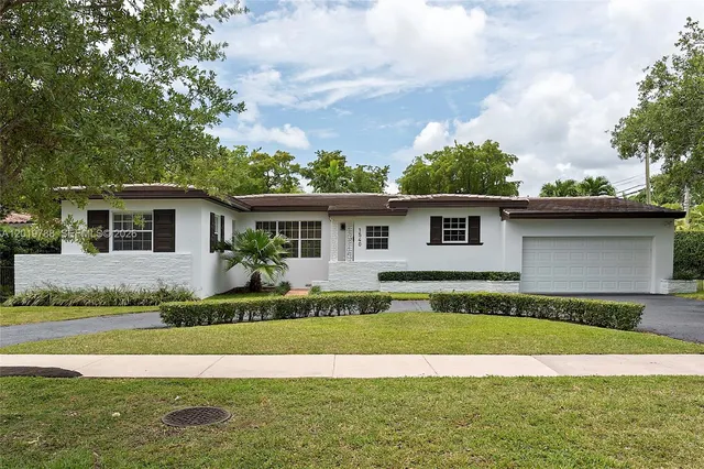 4-bedroom home at 1540 Urbino Avenue, Coral Gables