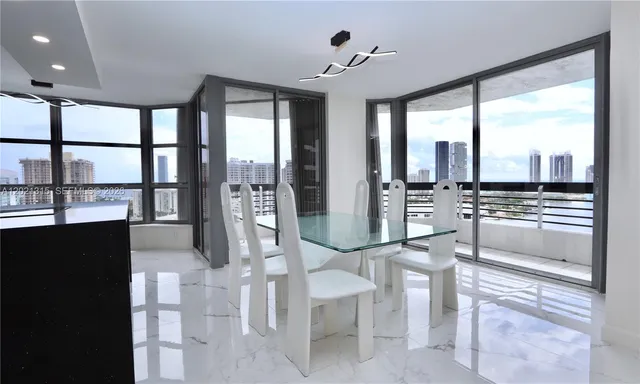 2-bedroom home at 3530 Mystic Pointe Drive #2510, Aventura