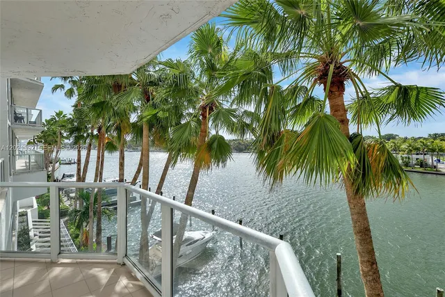 3-bedroom home at 5900 Collins Avenue #408, Miami Beach
