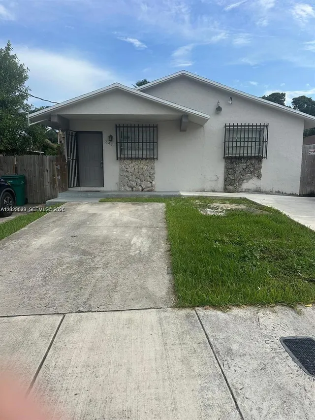 4-bedroom home at 645 NW 2nd Street, Florida City