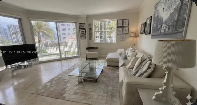 2-bedroom home at 20000 E Country Club Drive #601, Aventura