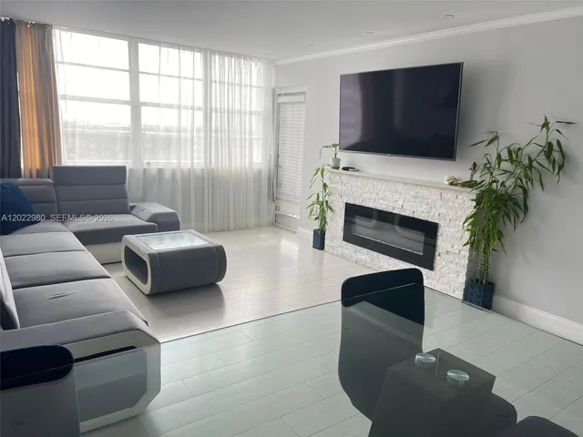 1-bedroom home at 1301 NE Miami Gardens Drive #1013W, Miami