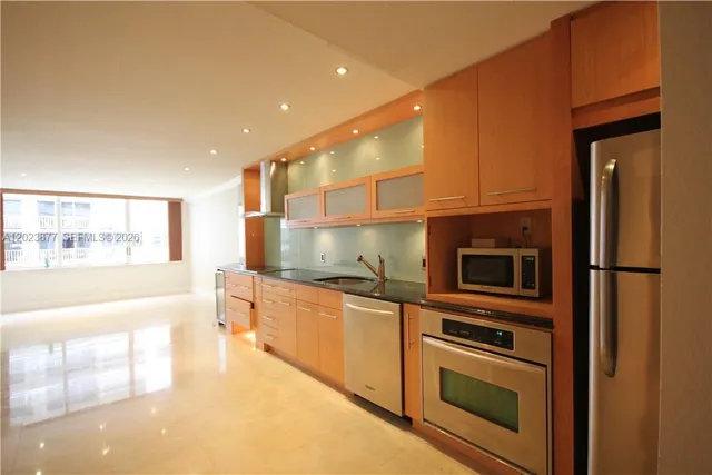 1-bedroom home at 5401 Collins Avenue #339, Miami Beach