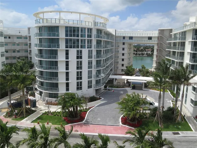 1-bedroom home at 6620 Indian Creek Dr 104 #104, Miami Beach