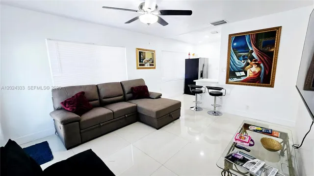 3-bedroom home at 139 NW 14th Way, Dania Beach
