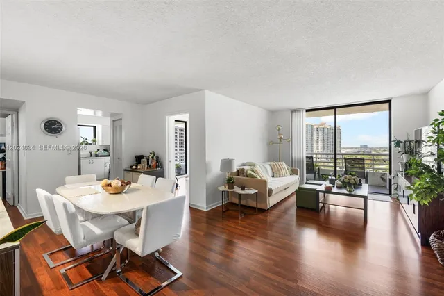 3-bedroom home at 3300 NE 192nd Street #1601, Aventura