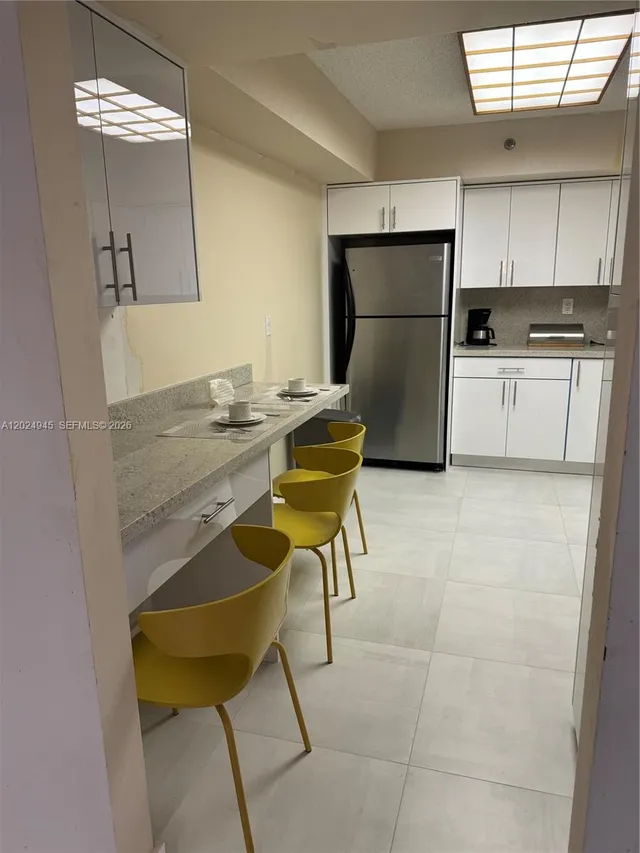 2-bedroom home at 3600 Mystic Pointe Drive #208, Aventura