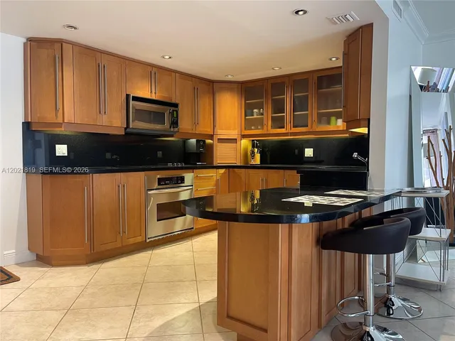 2-bedroom home at 199 Ocean Lane Drive #413, Key Biscayne