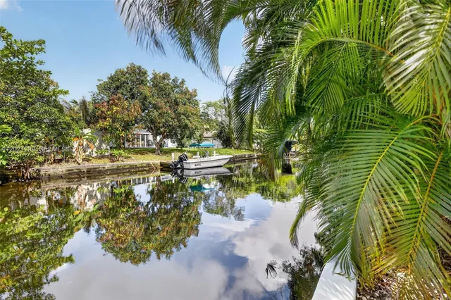 4-bedroom home at 2048 SW 28th Terrace, Fort Lauderdale