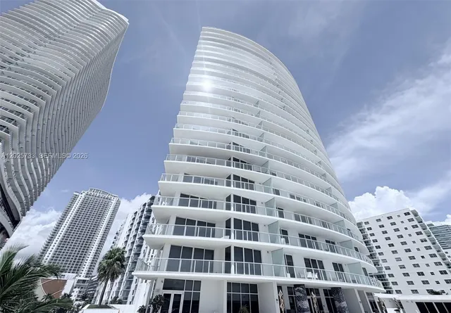 3-bedroom home at 3951 S Ocean Drive #501, Hollywood