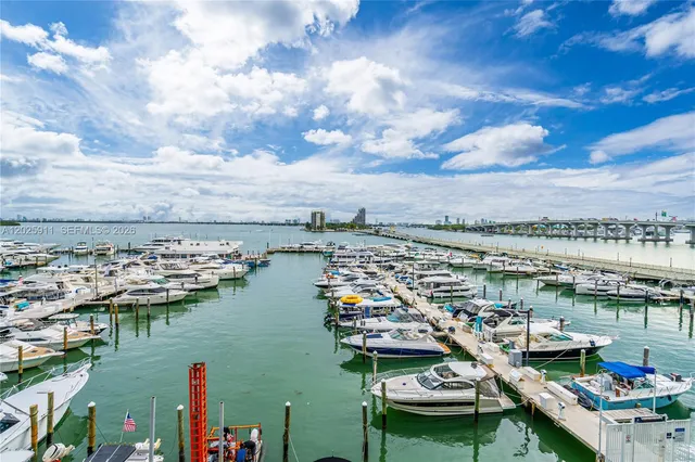 1-bedroom home at 555 NE 15th Street #23I, Miami