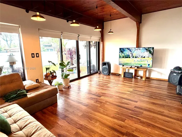 3-bedroom home at 19440 NE 26th Avenue #52B, Miami