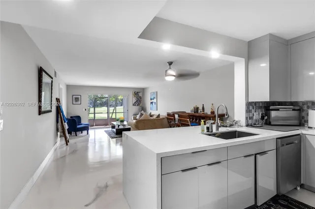 2-bedroom home at 900 SW 128th Avenue #105D, Pembroke Pines