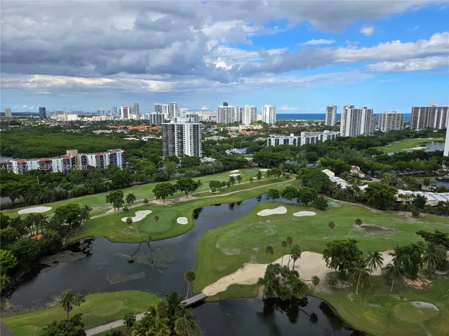 2-bedroom home at 20379 W Country Club Drive #2531, Aventura