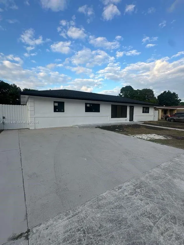 4-bedroom home at 2041 NW 190th Terrace, Miami Gardens