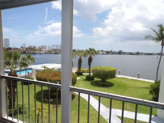 2-bedroom home at 3010 Marcos Drive #R314, Aventura