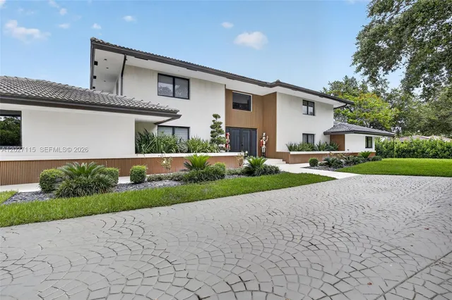 6-bedroom home at 12111 NW 5th Court, Plantation