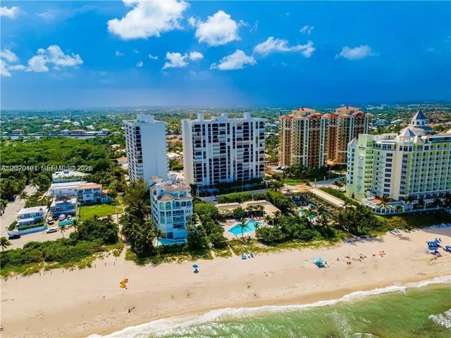 2-bedroom home at 1901 N Ocean Boulevard #4D, Fort Lauderdale