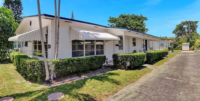 4-bedroom home at 2627 Lincoln Street, Hollywood