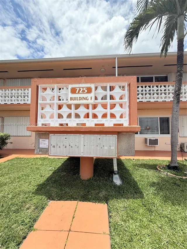 1-bedroom home at 725 SW 11 Avenue #F8, Hallandale Beach