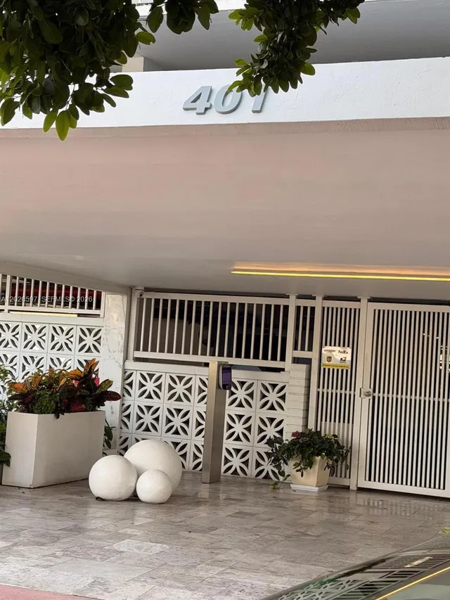 1-bedroom home at 401 Ocean Drive #224, Miami Beach
