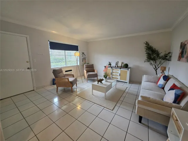 1-bedroom home at 17000 NE 14th Avenue #109, Miami