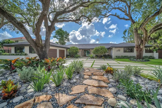 6-bedroom home at 4220 Casper Court, Hollywood
