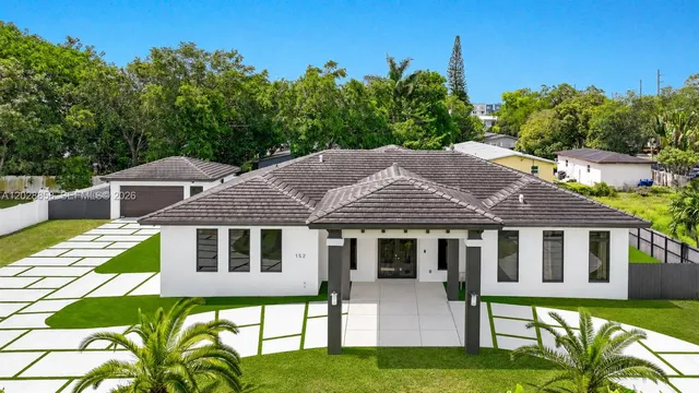 4-bedroom home at 152 NW 165th Street, Miami