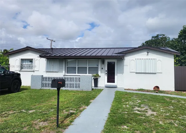 4-bedroom home at 21200 NW 29th Avenue, Miami Gardens